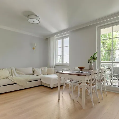 Apartment Valor -rodzinny Blisko Centrum Z Balkonem By Lion